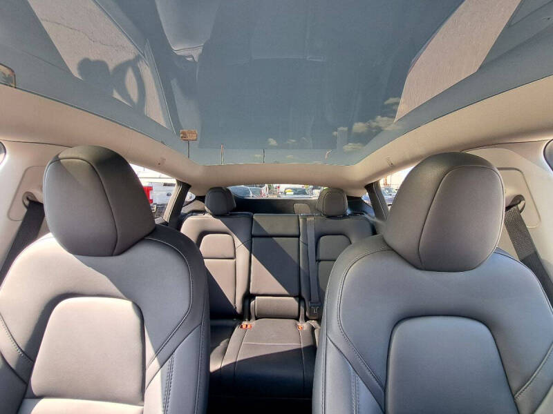 2025 Tesla Model Y Long Range