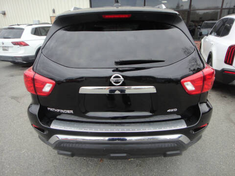 2019 Nissan Pathfinder S