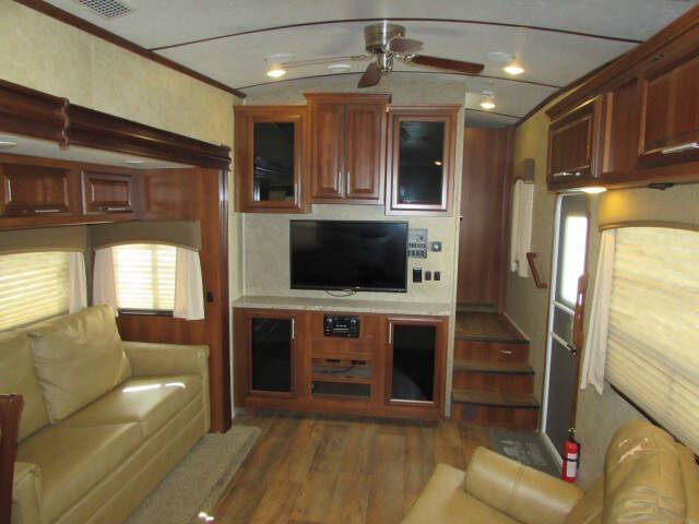 2016 Forest River F282RKX
