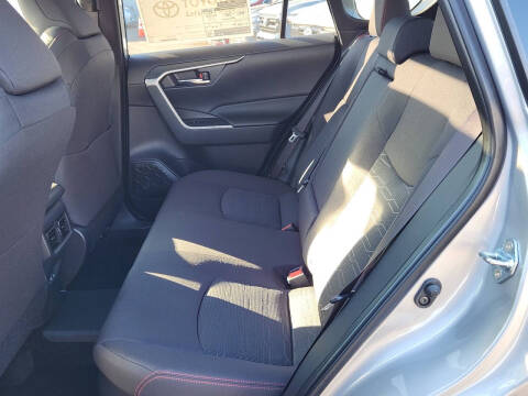 2025 Toyota RAV4 Plug-in Hybrid SE