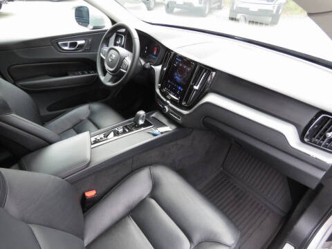 2023 Volvo XC60 B5 Core