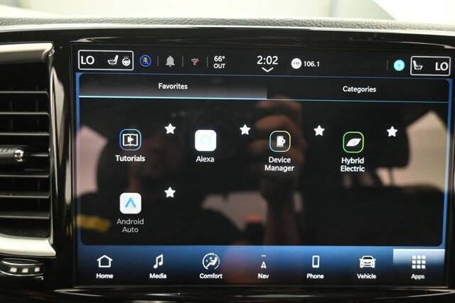 2024 Chrysler Pacifica Plug-In Hybrid Select