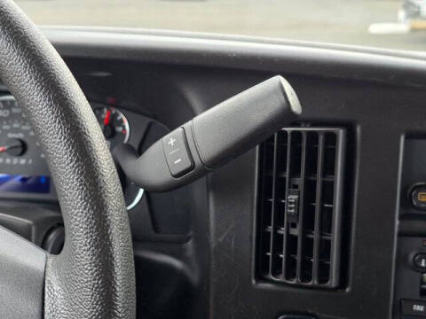 2022 GMC Savana 2500