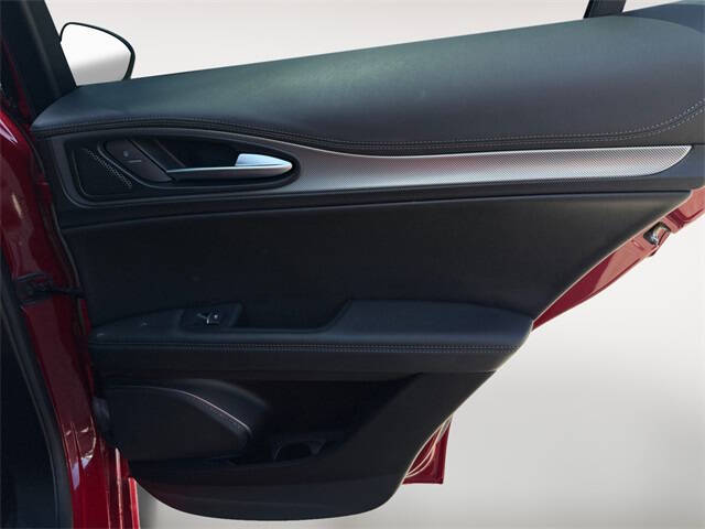 2022 Alfa Romeo Stelvio Veloce