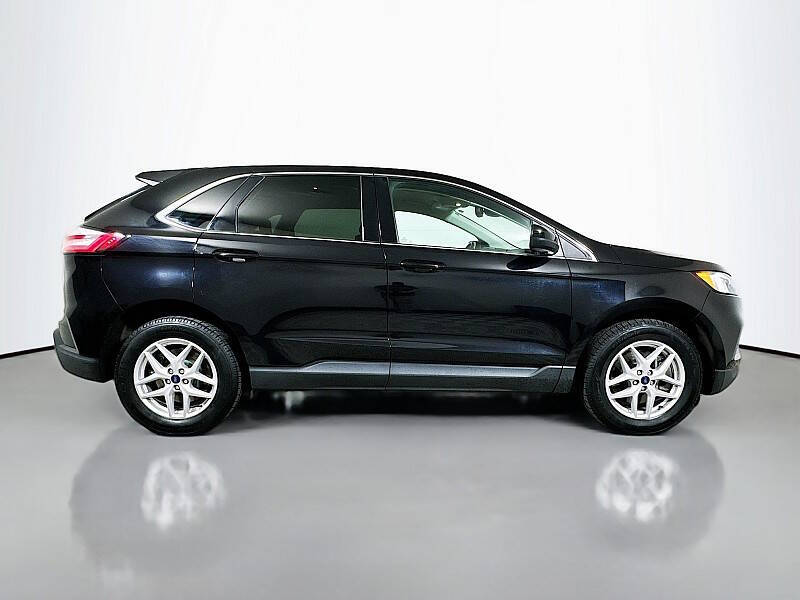 2021 Ford Edge