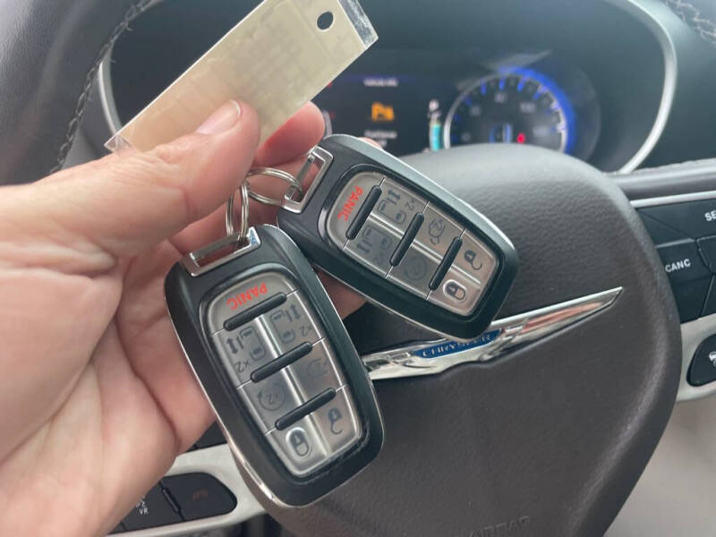 2020 Chrysler Pacifica Touring L Plus