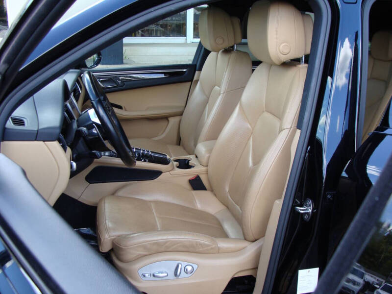 2017 Porsche Macan S