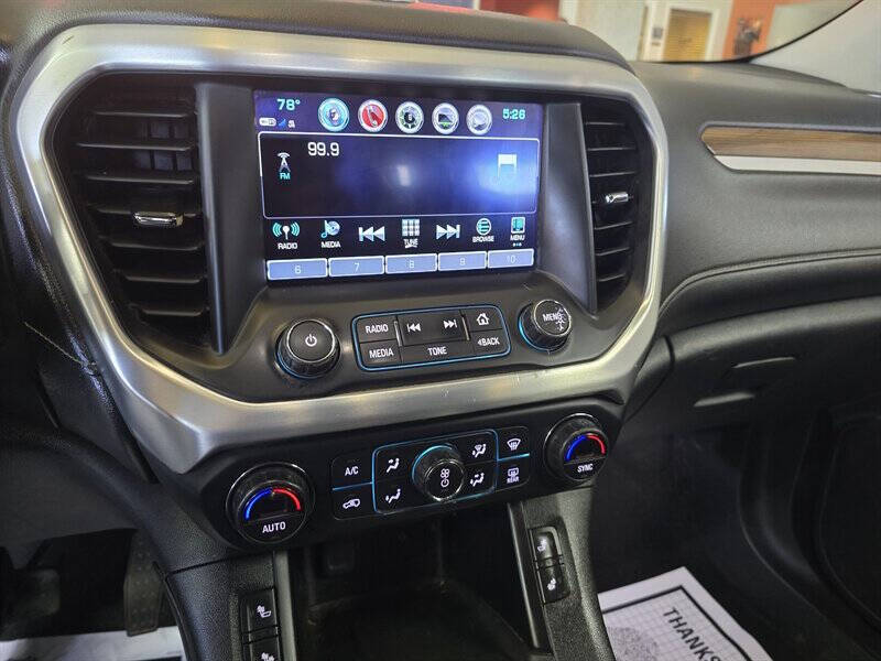 2017 GMC Acadia SLE-2