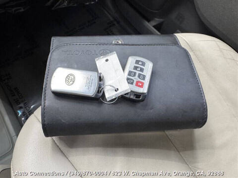 2013 Toyota Sienna XLE 8-Passenger