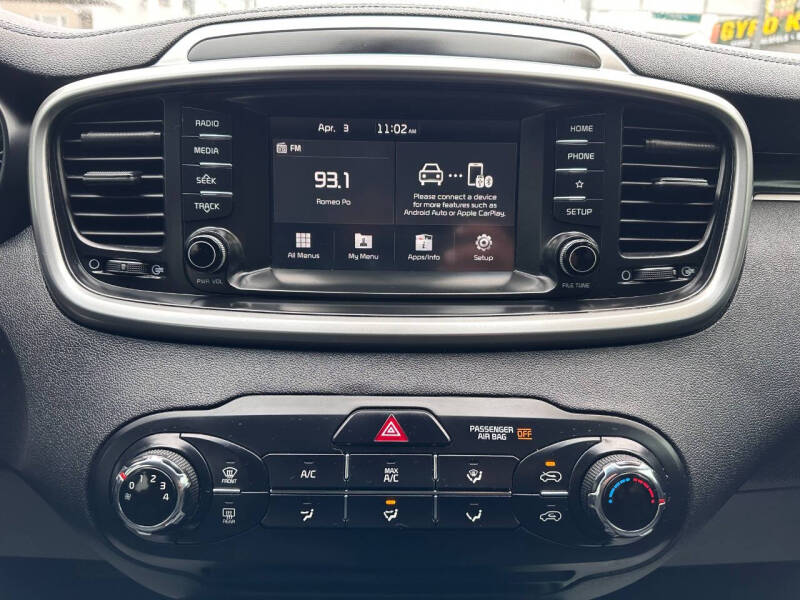 2020 Kia Sorento LX V6