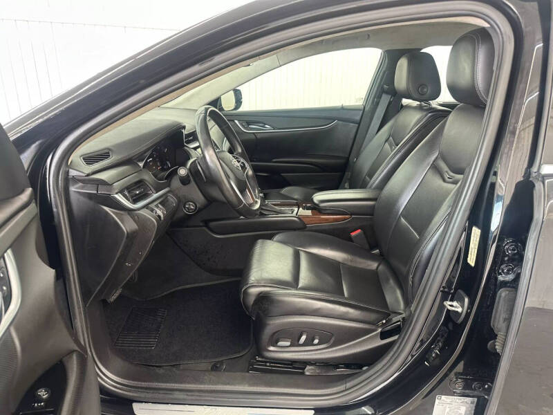 2015 Cadillac XTS Pro Coachbuilder-Limo