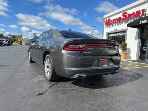 2016 Dodge Charger SXT