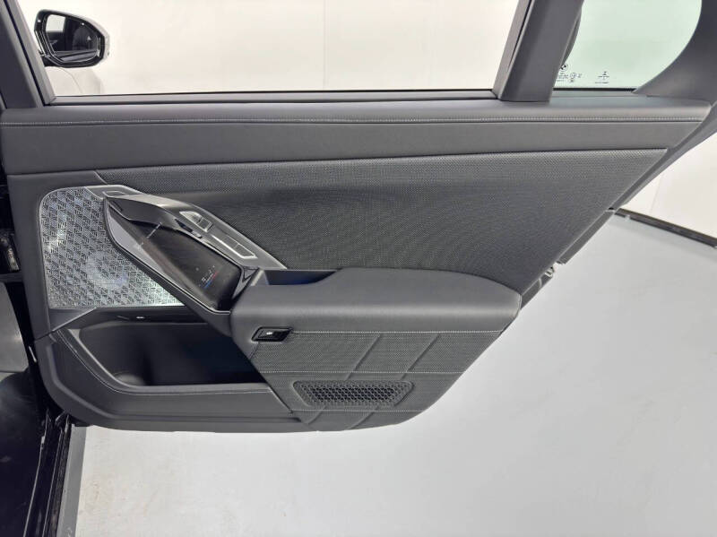 2023 BMW 7 Series 760i xDrive