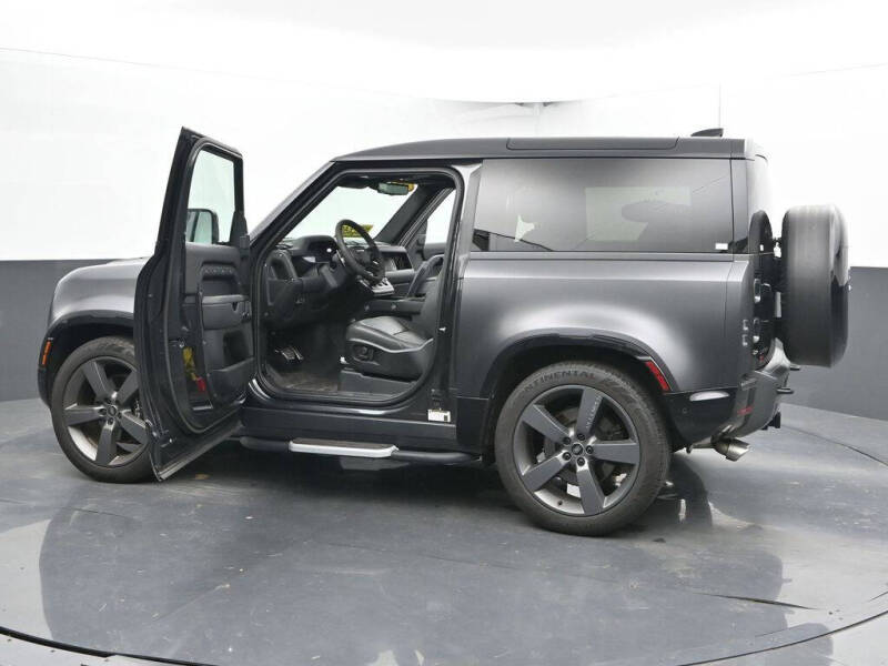 2023 Land Rover Defender 90 V8