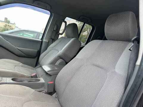 2012 Nissan Frontier SV V6