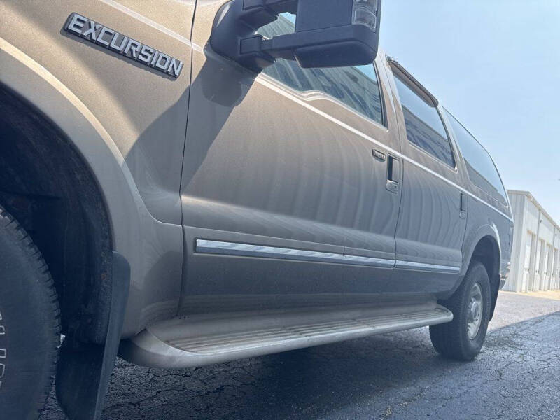 2005 Ford Excursion Limited