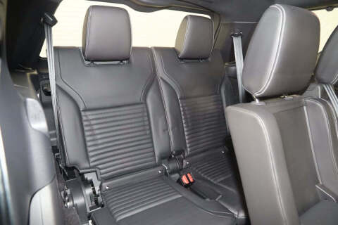 2023 Land Rover Discovery P360 S R-Dynamic