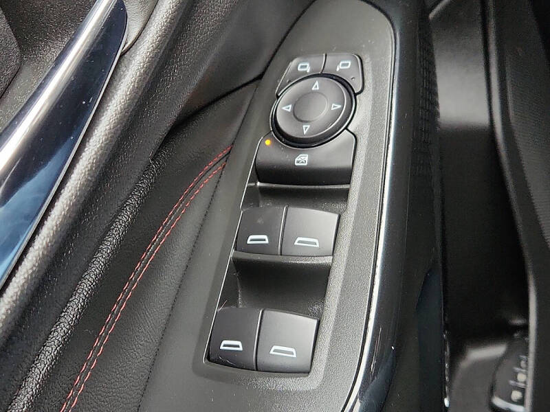 2025 Chevrolet Trax RS