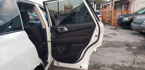 2017 Nissan Pathfinder S