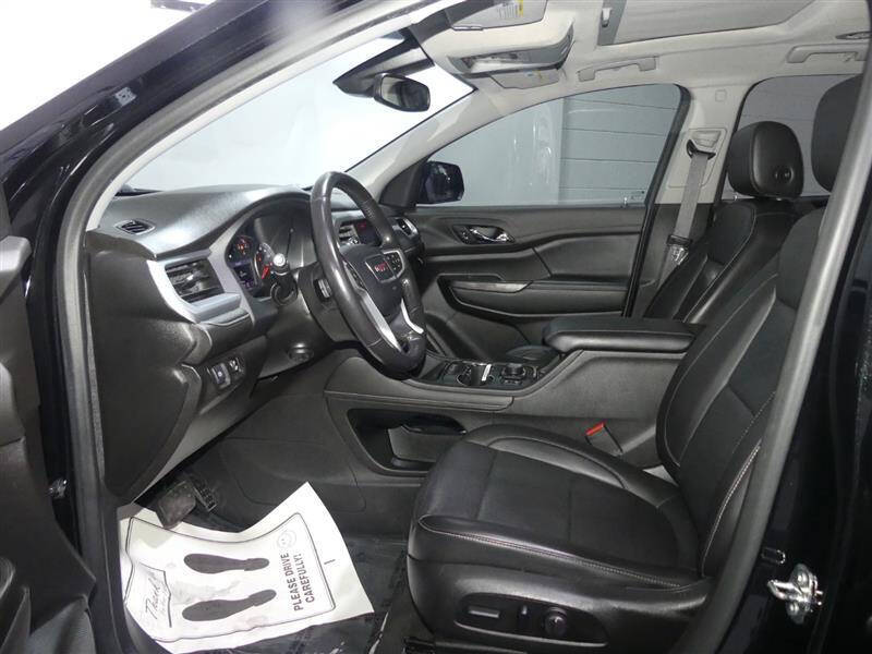 2021 GMC Acadia SLT