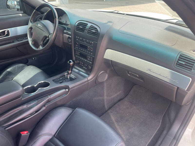 2002 Ford Thunderbird Deluxe