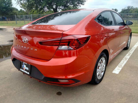 2020 Hyundai Elantra SE