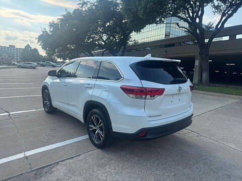 2018 Toyota Highlander LE Plus