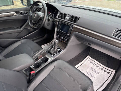 2016 Volkswagen Passat 1.8T SE