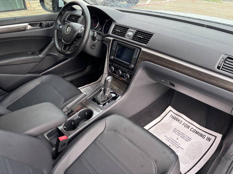 2016 Volkswagen Passat 1.8T SE