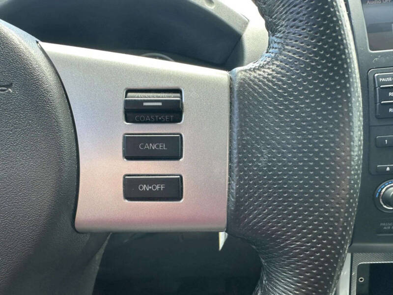 2012 Nissan Pathfinder Silver Edition