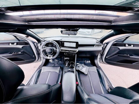 2022 Kia K5