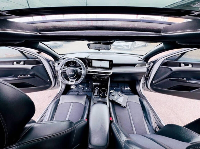 2022 Kia K5