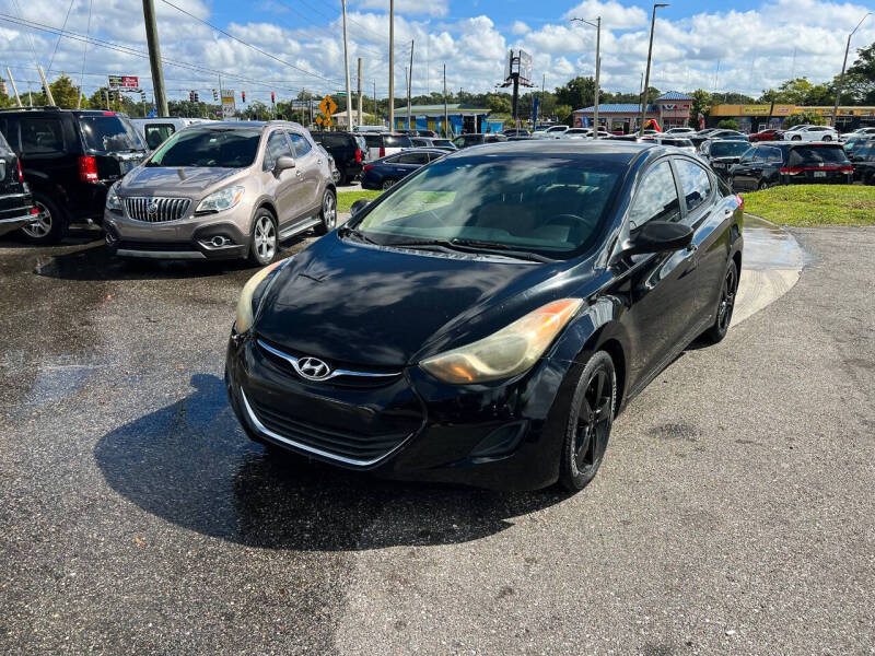 2011 Hyundai Elantra GLS's photo