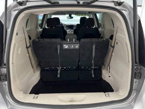 2017 Chrysler Pacifica Touring