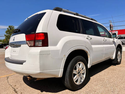 2011 Mitsubishi Endeavor LS