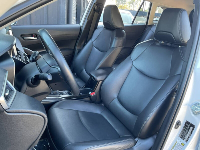 2023 Toyota Corolla Cross XLE