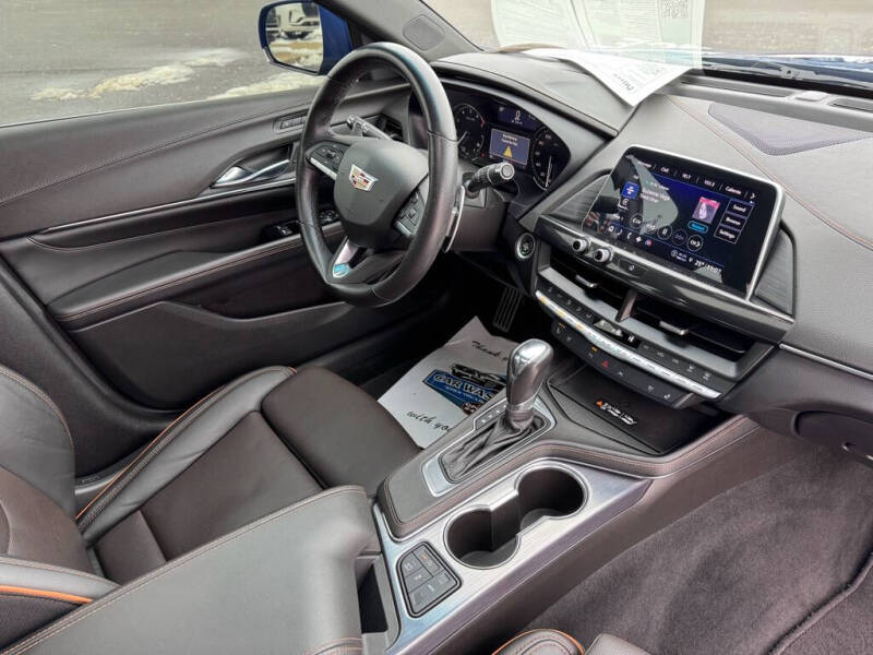 2023 Cadillac CT4 Sport