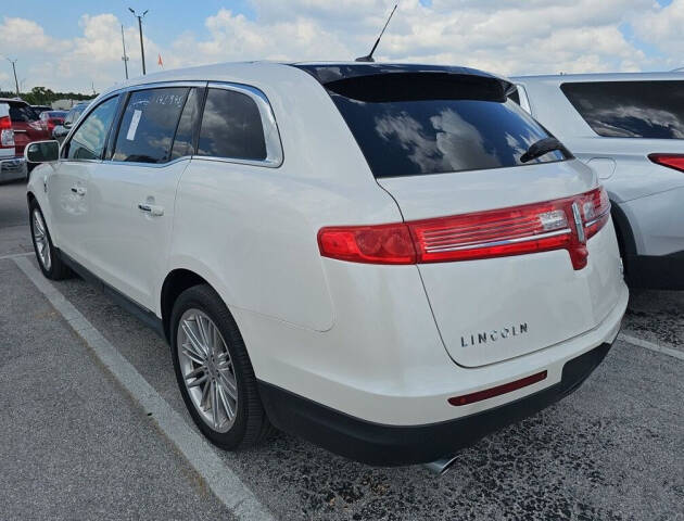 2016 Lincoln MKT for sale at Putnam Motors in Pomona Park, FL