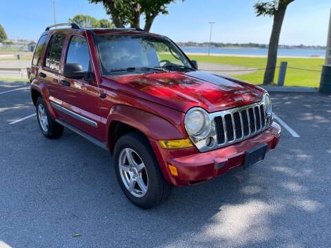 2005 Jeep Liberty for sale at iDrive in New Bedford MA