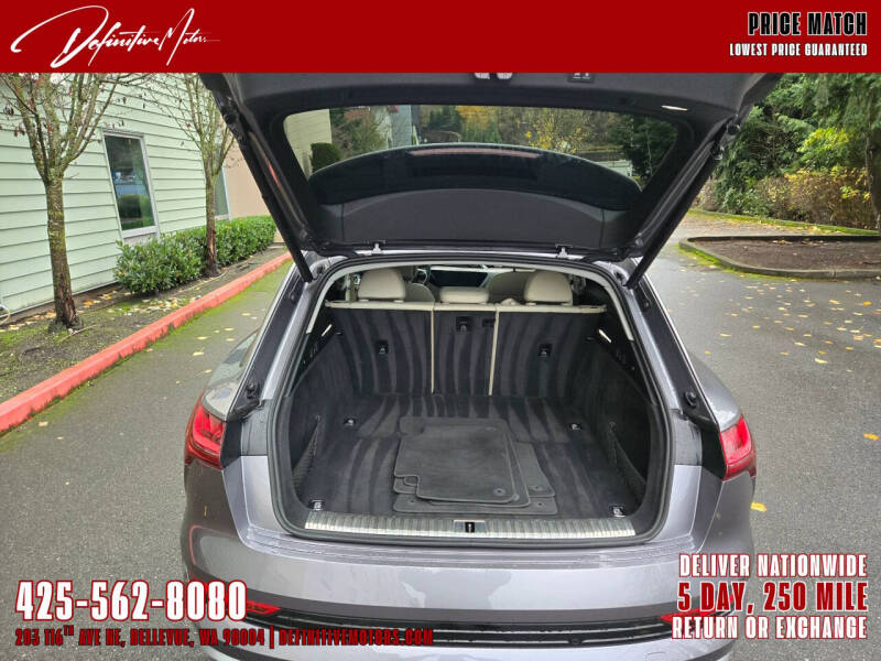 2019 Audi e-tron quattro Prestige