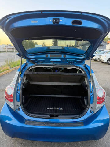 2014 Toyota Prius c