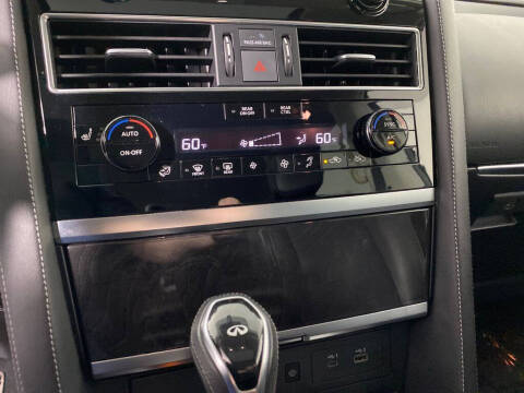 2024 Infiniti QX80 Luxe