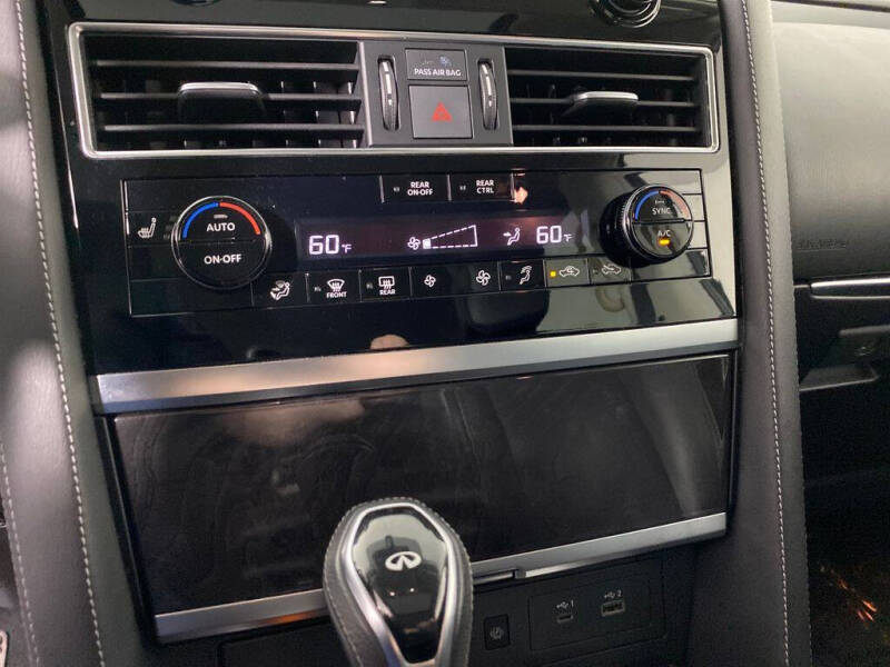 2024 Infiniti QX80 Luxe