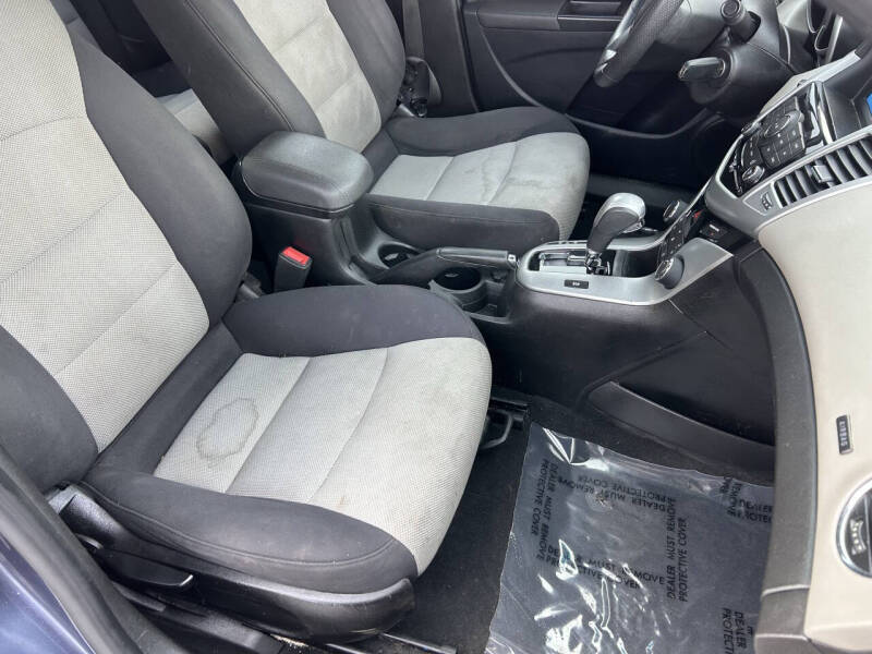 2014 Chevrolet Cruze LS Auto