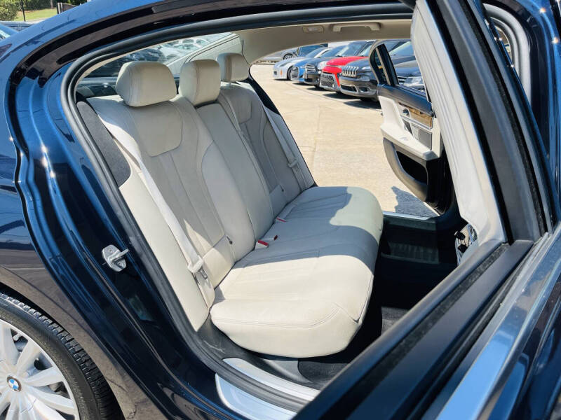 2016 BMW 7 Series 740i