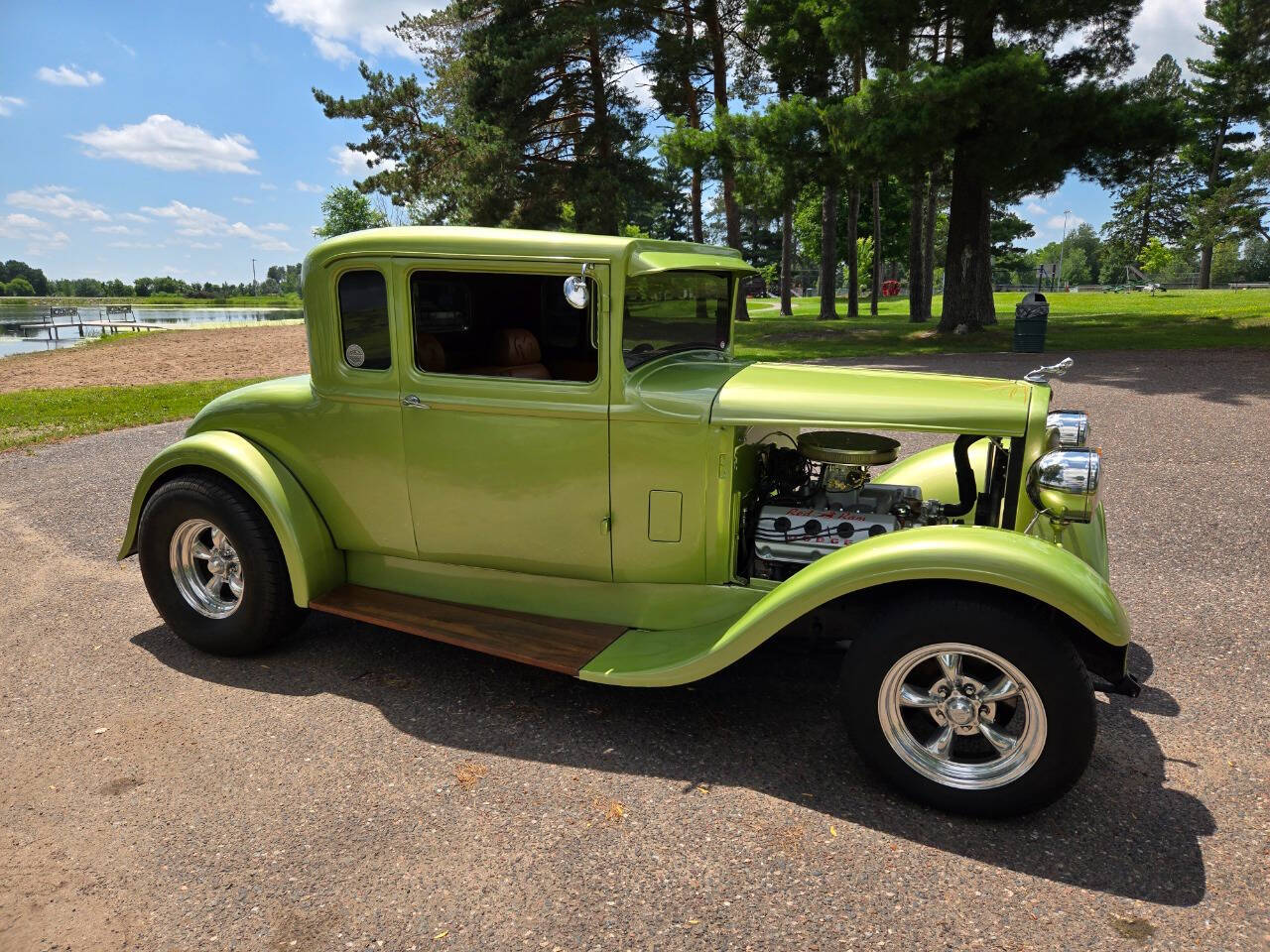 1930 Dodge 5-Window Coupe 16