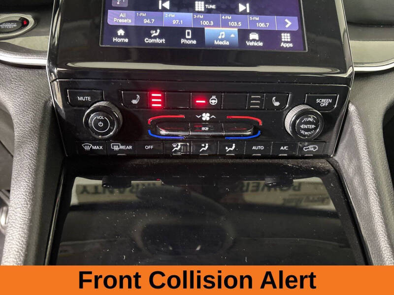 2023 Jeep Grand Cherokee L Laredo