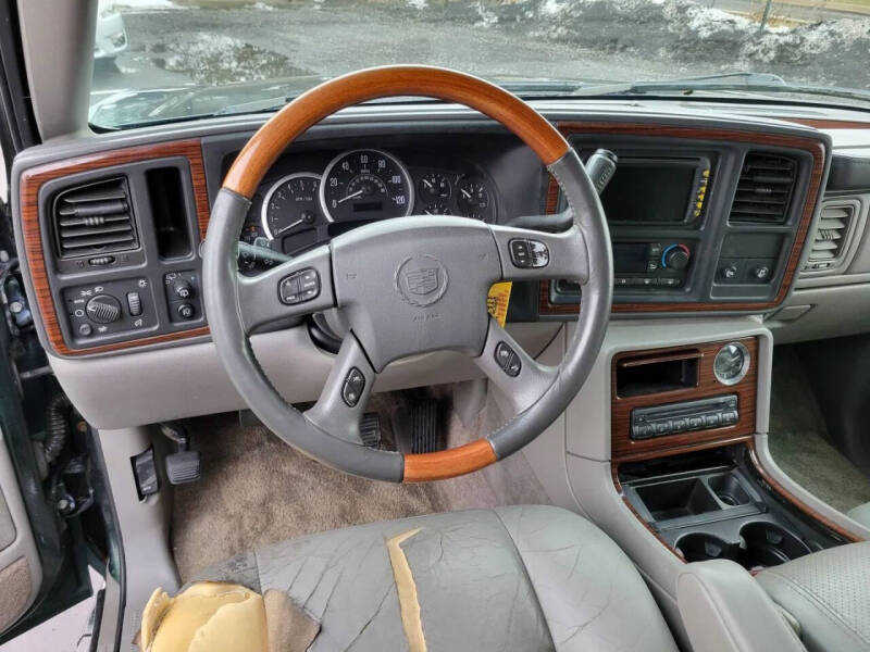 2003 Cadillac Escalade