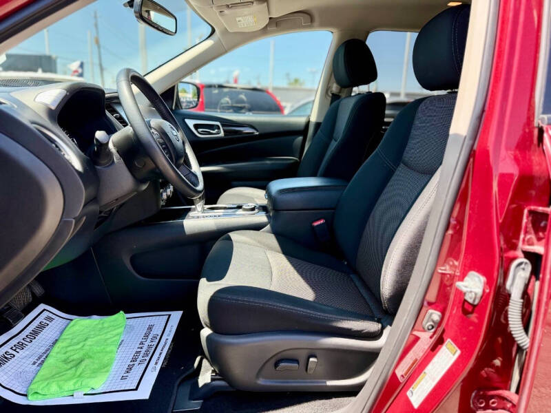 2018 Nissan Pathfinder SV