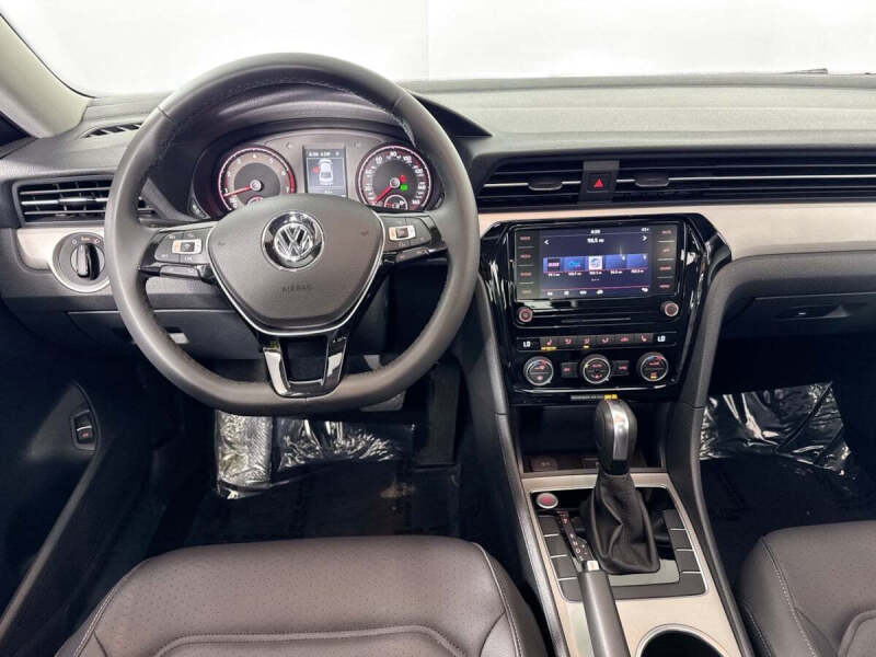 2022 Volkswagen Passat SE